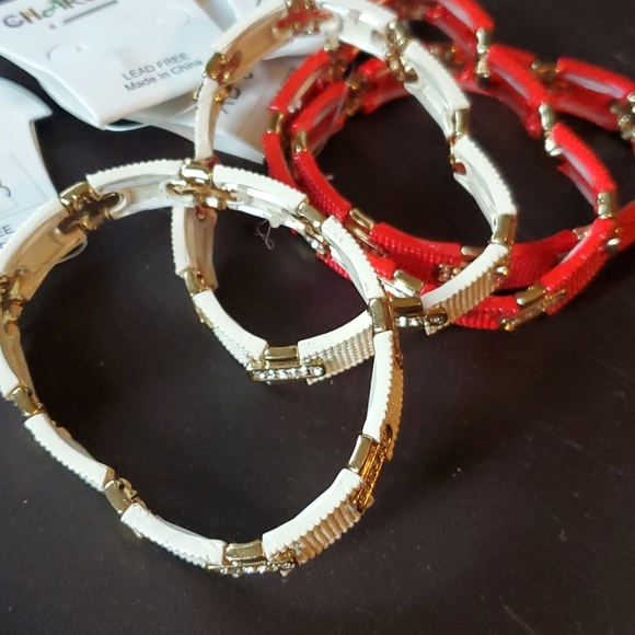 Bracelets - Picture 2 of 3